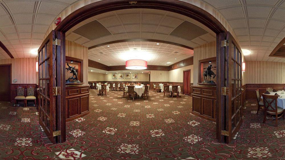 Doubletree By Hilton Neenah Екстериор снимка