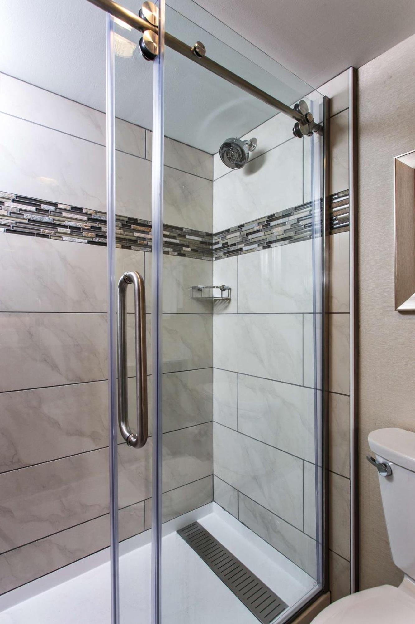 Doubletree By Hilton Neenah Екстериор снимка