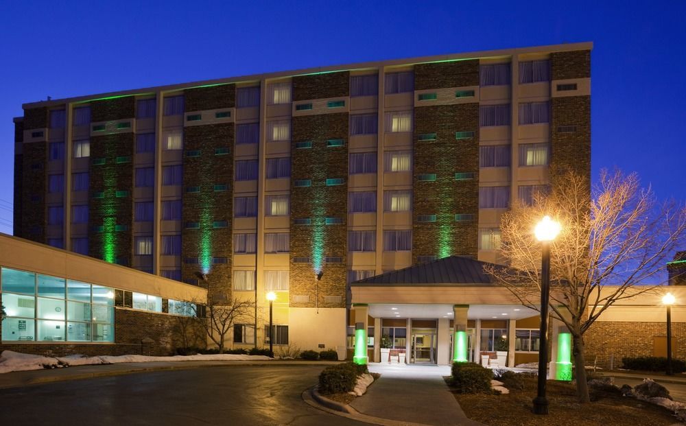 Doubletree By Hilton Neenah Екстериор снимка