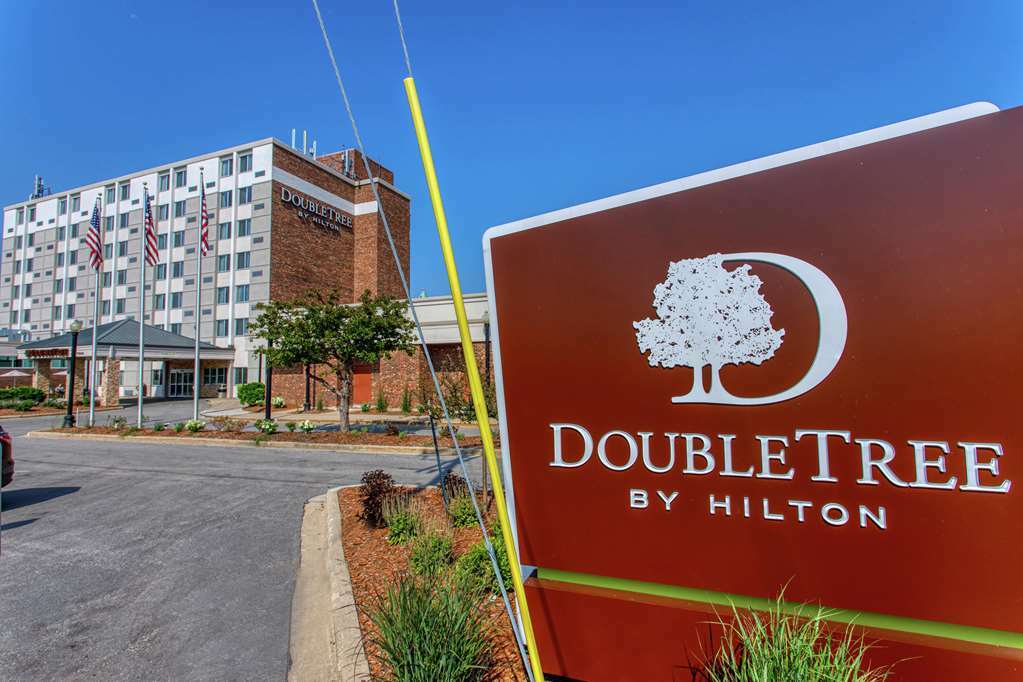 Doubletree By Hilton Neenah Екстериор снимка